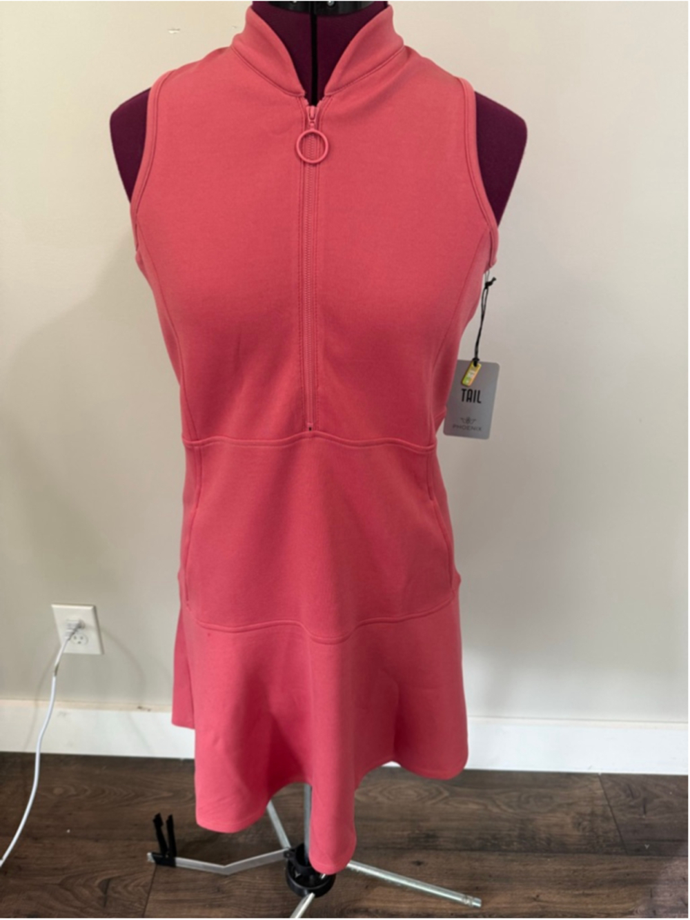 New TAIL Activewear Golf Dress Small